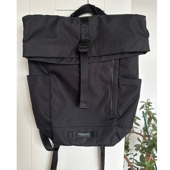 Timbuk 2 Black Tuck Rolltop Laptop Minimalist Backpack, Black, EUC - Picture 1 of 3